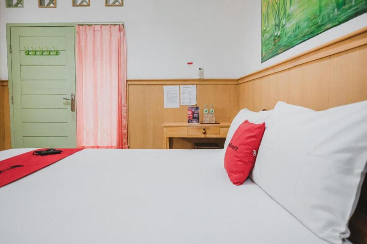 Reddoorz Near Kartini Mall Lampung Μπαντάρ Λαμπούνγκ Εξωτερικό φωτογραφία